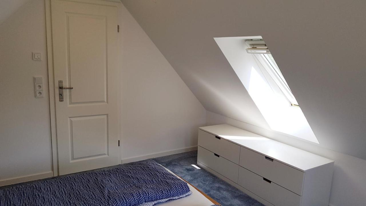 Ferienhaus An Der Nordsee - Familienfreundlich, Gut Ausgestattet & Viel Platz Butjadingen Exterior foto