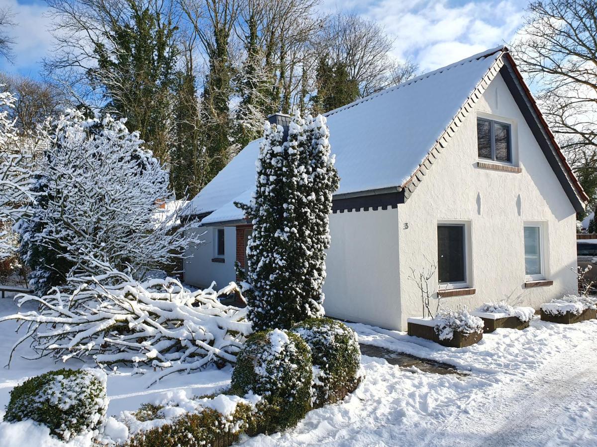 Ferienhaus An Der Nordsee - Familienfreundlich, Gut Ausgestattet & Viel Platz Butjadingen Exterior foto